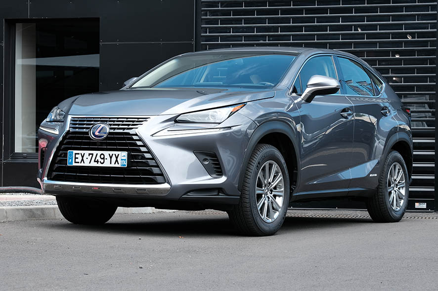 Voiture d’occasion LEXUS NX 300H 4WD LUXE année 2018 15515 km à 37900
